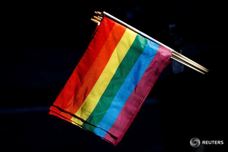 U.S. Supreme Court takes up major gay, transgender job discrimination cases