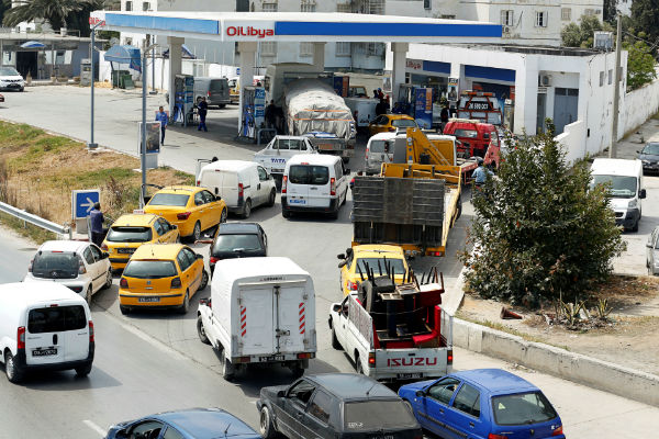 Strike by Tunisian fuel workers leads to queues, empty pumps