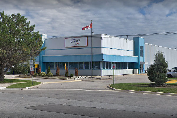 Workers at De Luxe Paper Products in Toronto reach new agreement