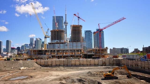 New condo construction in Toronto boosts housing starts rate nationwide