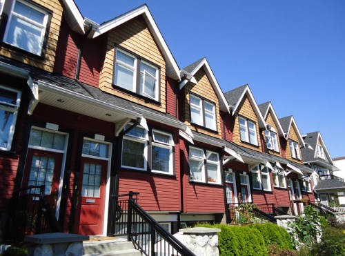 Vancouver market labouring under sluggish sales, prices