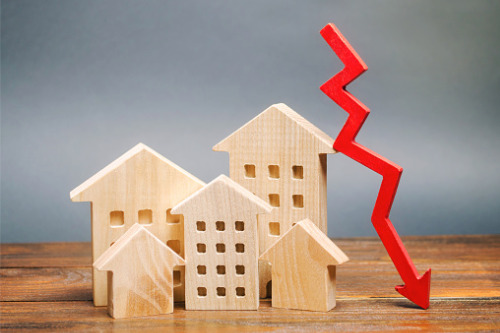 House prices to slump next year?