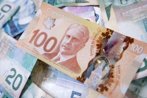 How much has Canada’s household net worth grown recently?