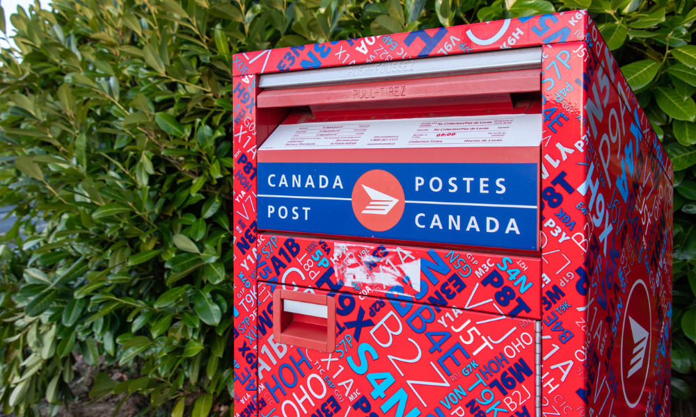 Canada Post faces urgent reforms to sustain operations amid financial strain