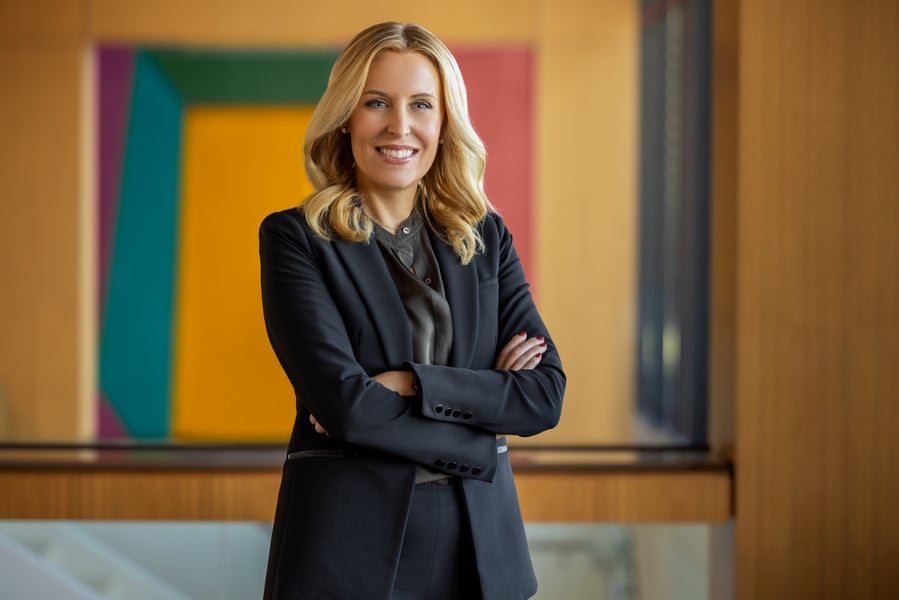 RIAs nail client retention, but Schwab warns of 70,000 talent shortage