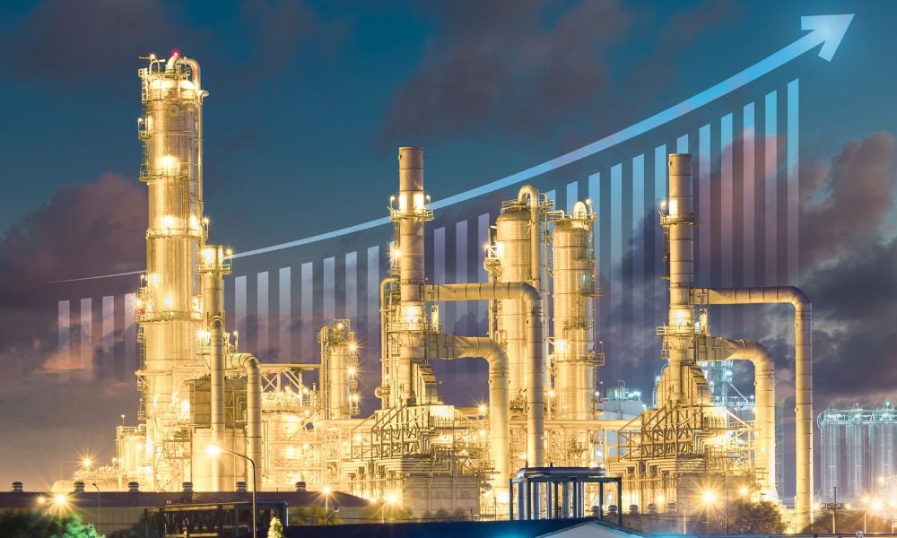 Global oil markets face record supply glut next year, IEA says