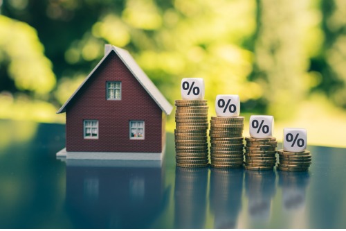 Mortgage rates slip back below 3%