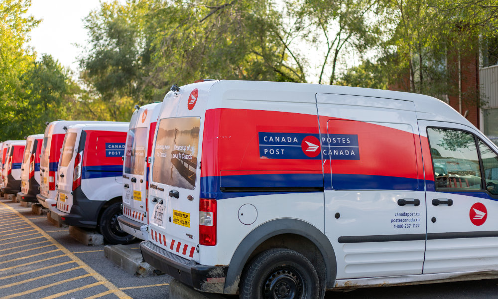 Canada Post strike stalls deliveries as mediator pushes for progress