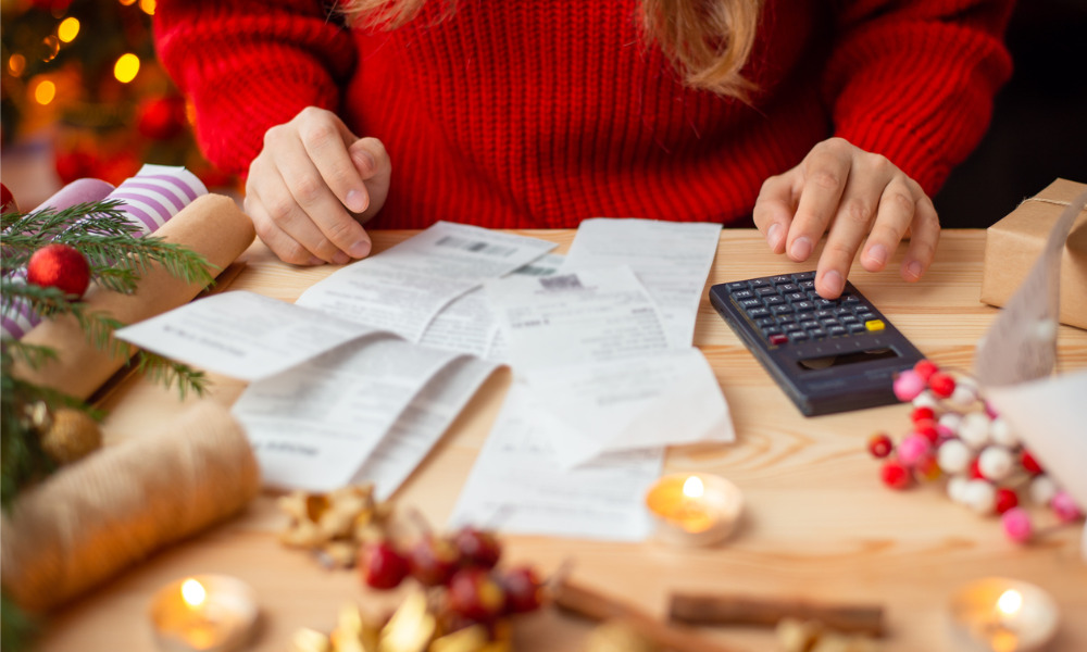 Canadians' holiday debt woes persist, survey suggests