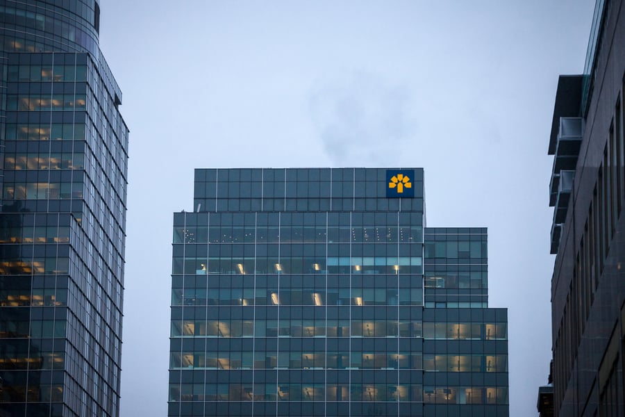 Laurentian Bank plunges into the red with $117.5m loss