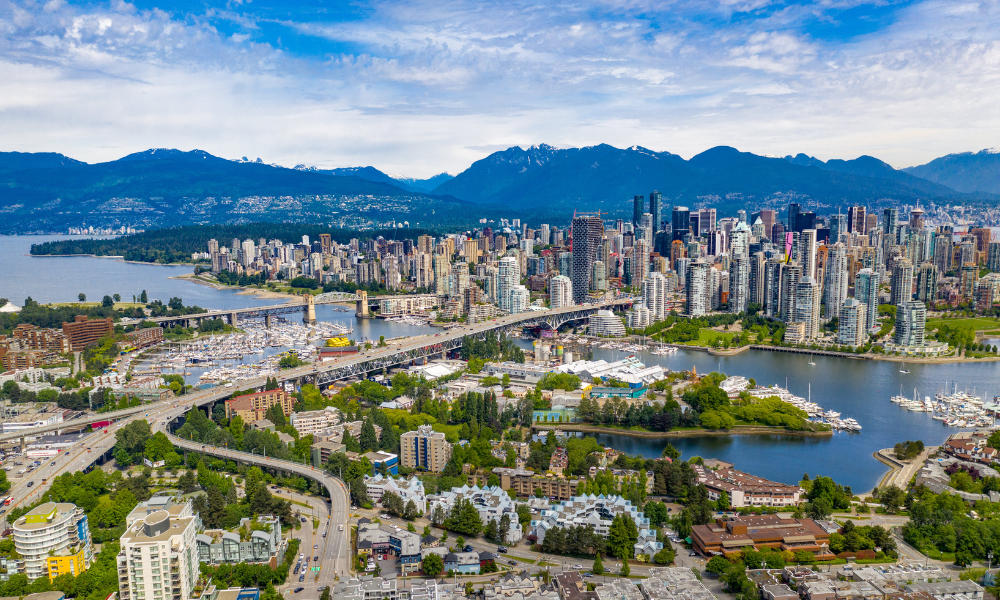 Trade tensions halt Canada's housing market rebound