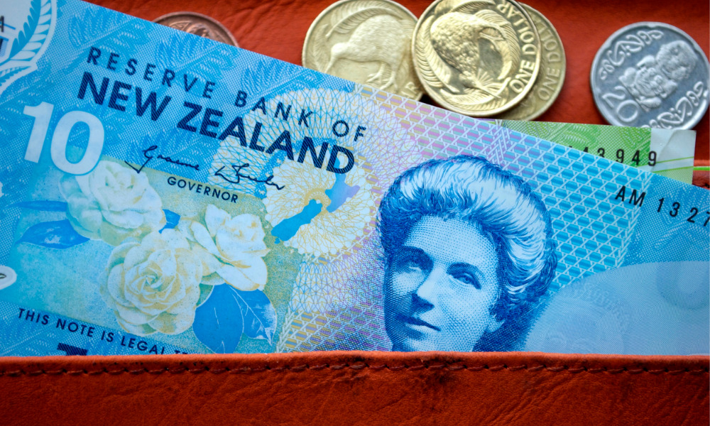 NZ economy red-lining with inflation stifling growth – report