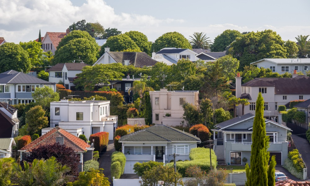 NZ house prices dip below $1 million