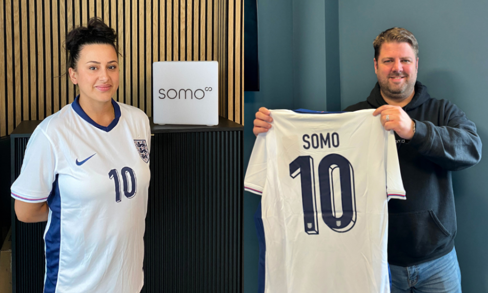 Somo marks 10th year with Euro-themed campaign