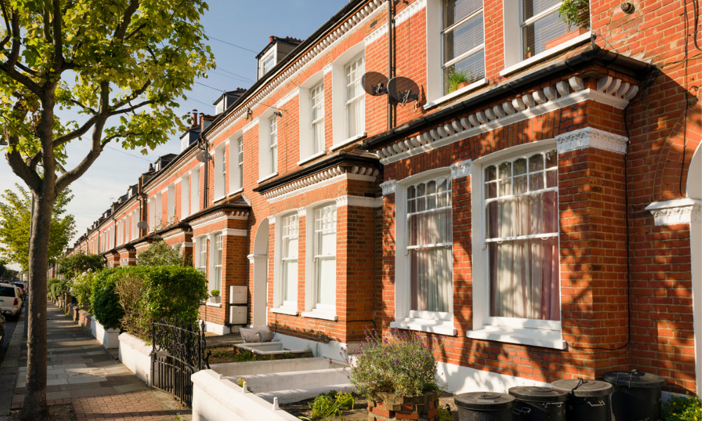 How many empty homes are there in England?