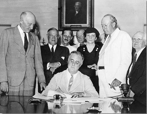 Payroll tax takes a holiday — and could doom Social Security