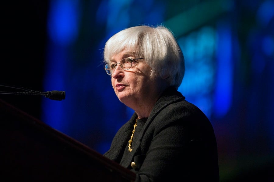 Federal Reserve must change course to stop economy's downward trajectory