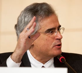 SEC's Aguilar says target date recommendations coming soon
