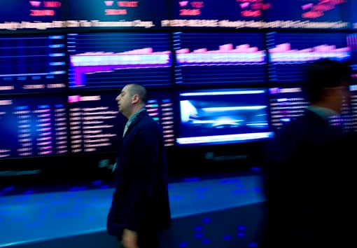 Brokers hit by dip in trading commissions