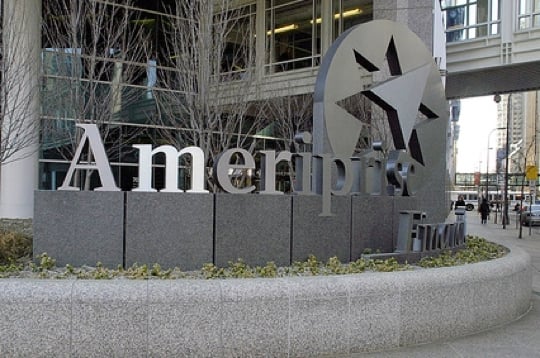 Securities America, plaintiffs making 'substantial progress'