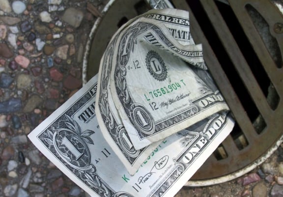 Odds of a 'new' recession? 50-50 chance, says Harvard economist