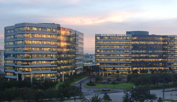Raymond James picks up RIAs