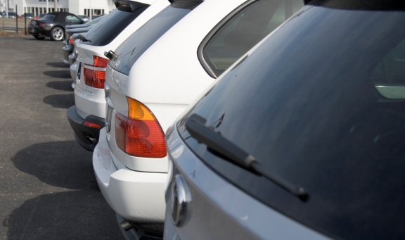 Plan sponsors gird for sticker shock with 401(k) fee disclosures
