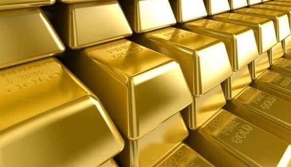 White-hot gold gets big boost from Bernanke