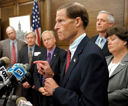 Senators: Don't futz with retirement savings plans