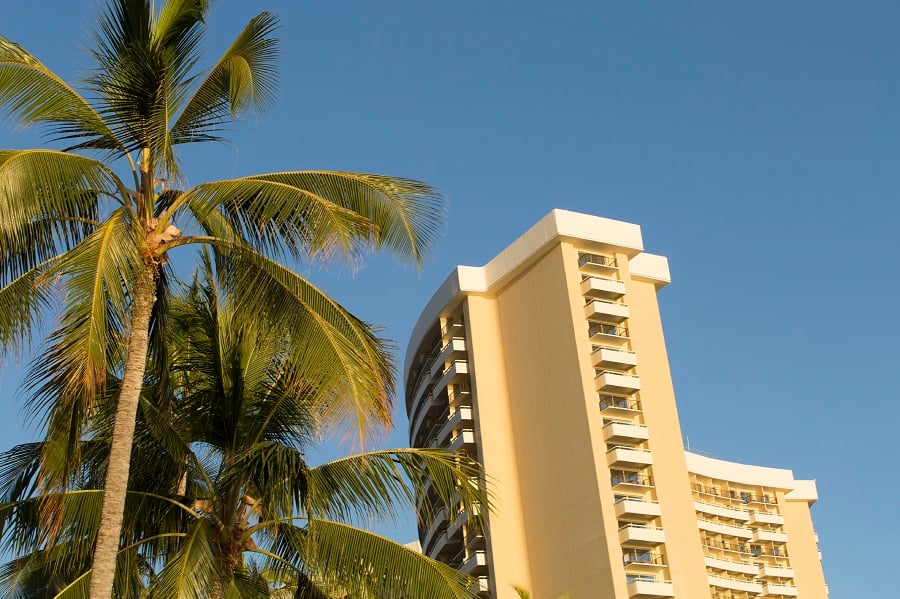 Ex-LPL broker barred over loans for luxury Hawaii vacation rental