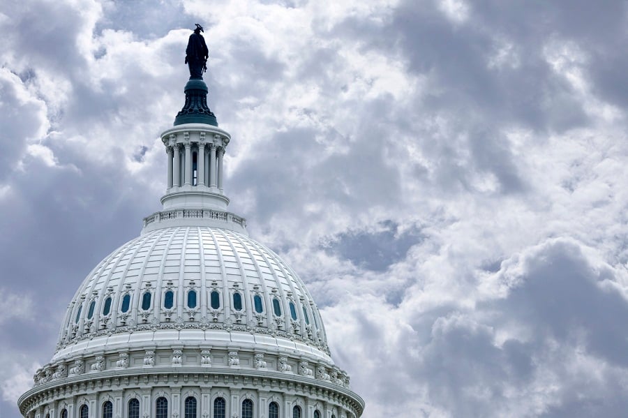 Split with White House widens as Democratic lawmakers ask DOL to extend comment deadline on fiduciary rule