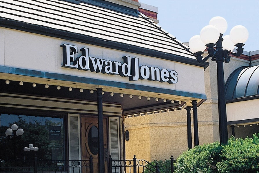 Edward Jones' proprietary funds are outselling nearly all active managers