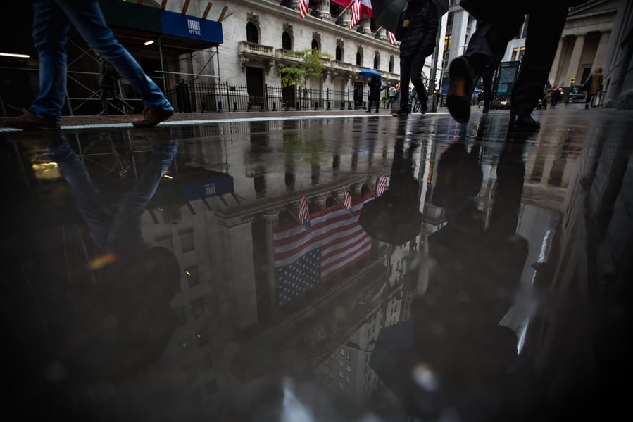 Former manager for New York pension fund sentenced to 21 months for taking bribes for brokers
