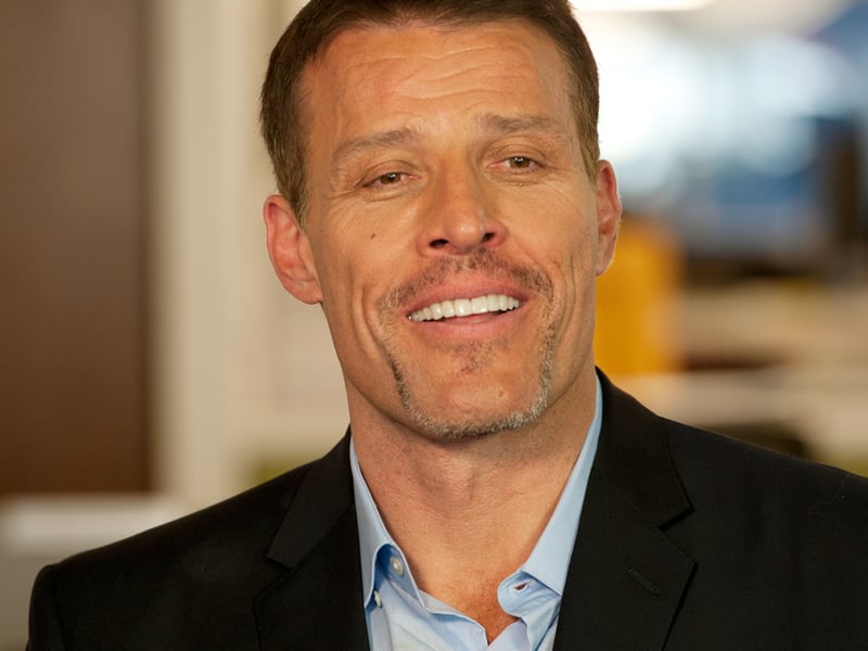 Tony Robbins backs venture to get gamers to save money