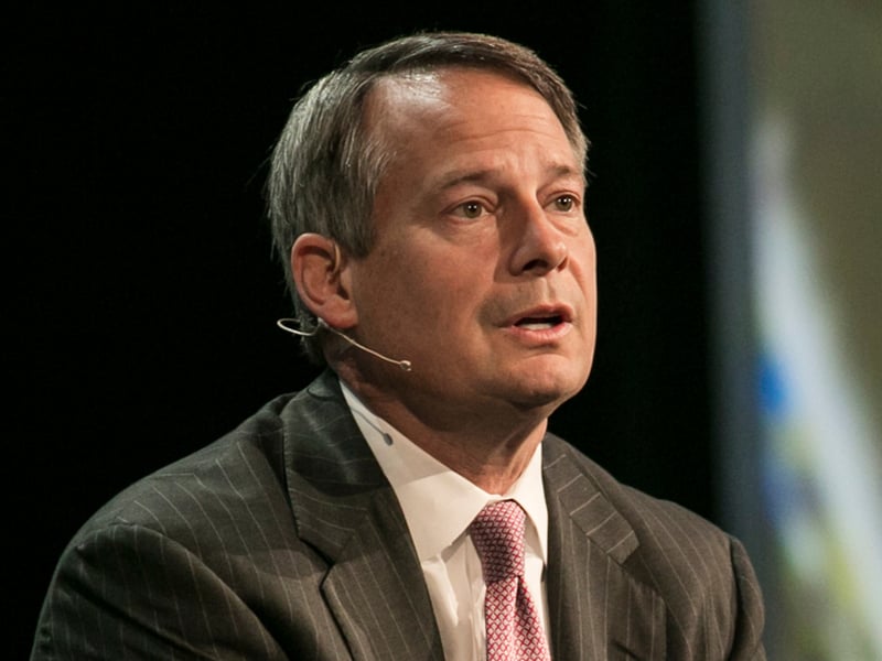 Schwab reassures RIAs its brokerage advertising won't take business away from them