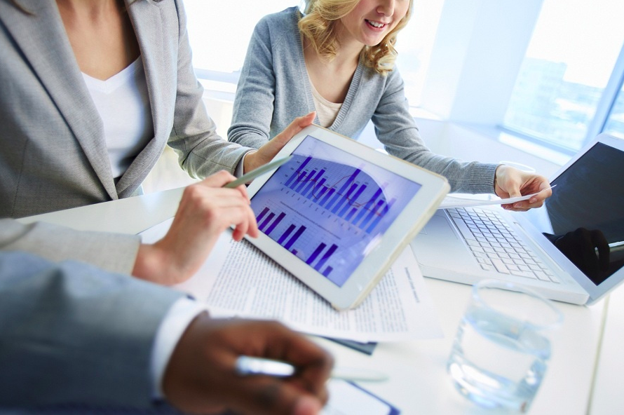 Financial literacy could make advice more accessible to women of color
