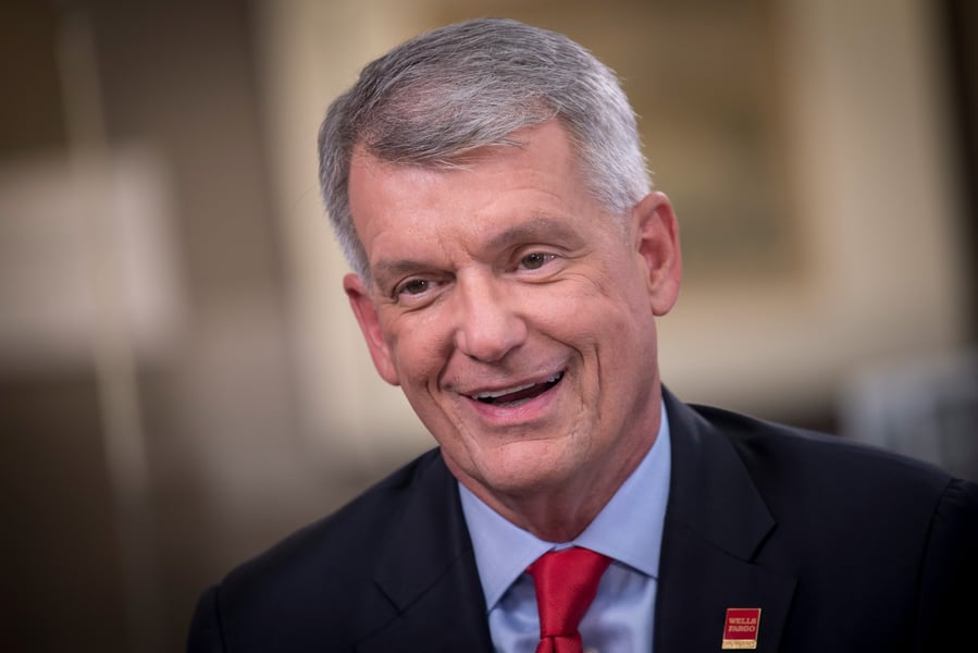 Wells Fargo CEO Tim Sloan gets 5.7 percent pay boost, $2 million bonus