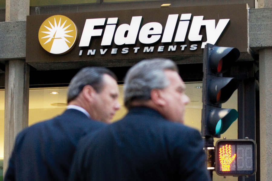Fidelity adds low-cost funds, stepping up fee war