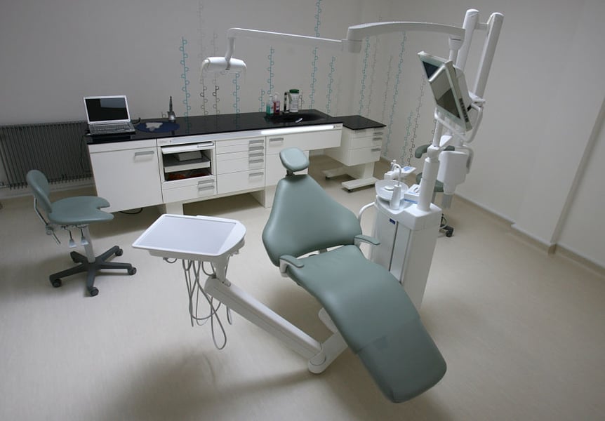 Orthodontists aren't smiling about teeth-straightening startups