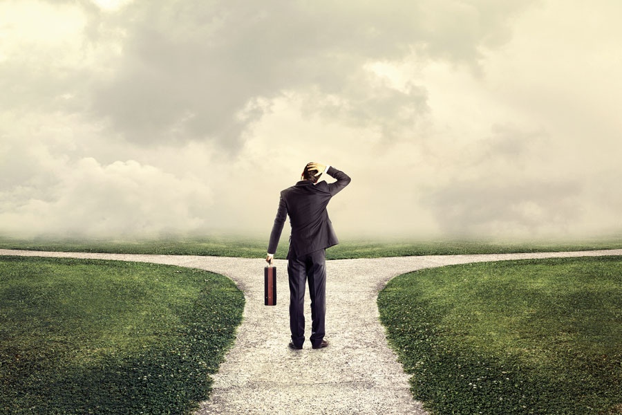 Two firms post boffo adviser gains in first quarter