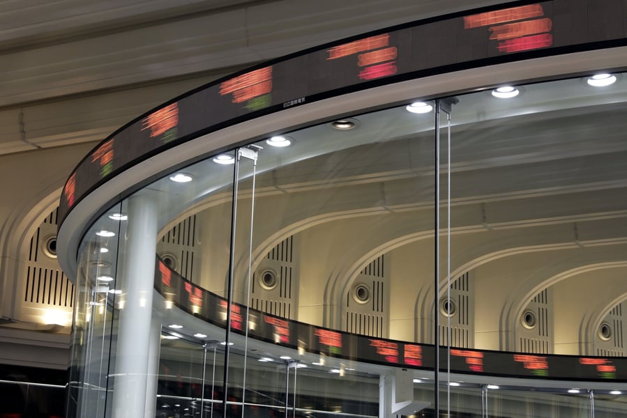 Are negative interest rates always unhealthy?