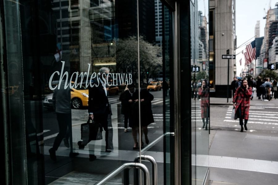 Schwab-TD deal wins DOJ antitrust approval