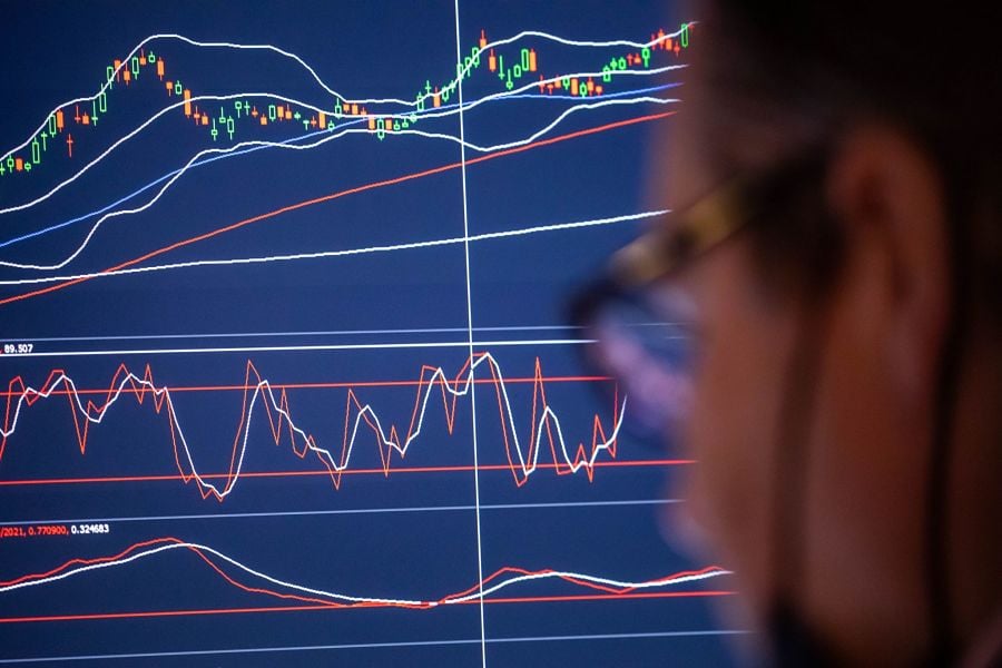 State Street cuts fees to grab more bond ETF flows