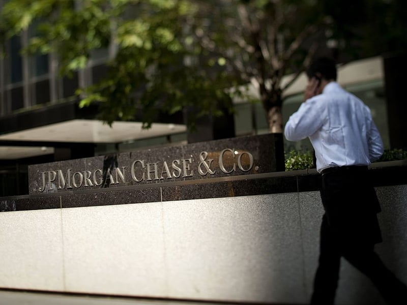 Selling stocks now entails too much risk: JPMorgan