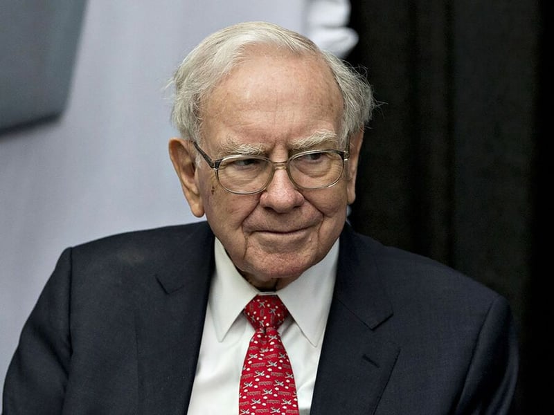 Buffett's jabs at finance lack relevance, readers say