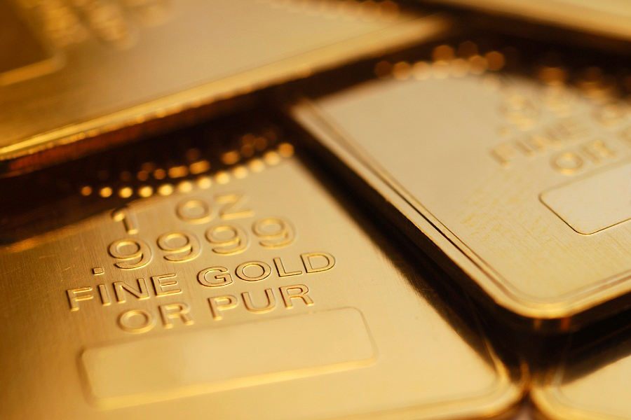 Gold steps up once again as the ultimate bear market hedge