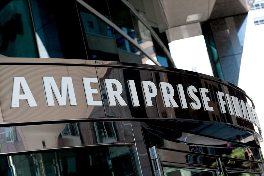 Virginia credit union program exits CUNA for Ameriprise