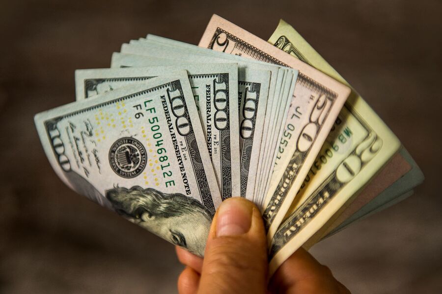 Cash to bolster portfolios in the year ahead, investors say