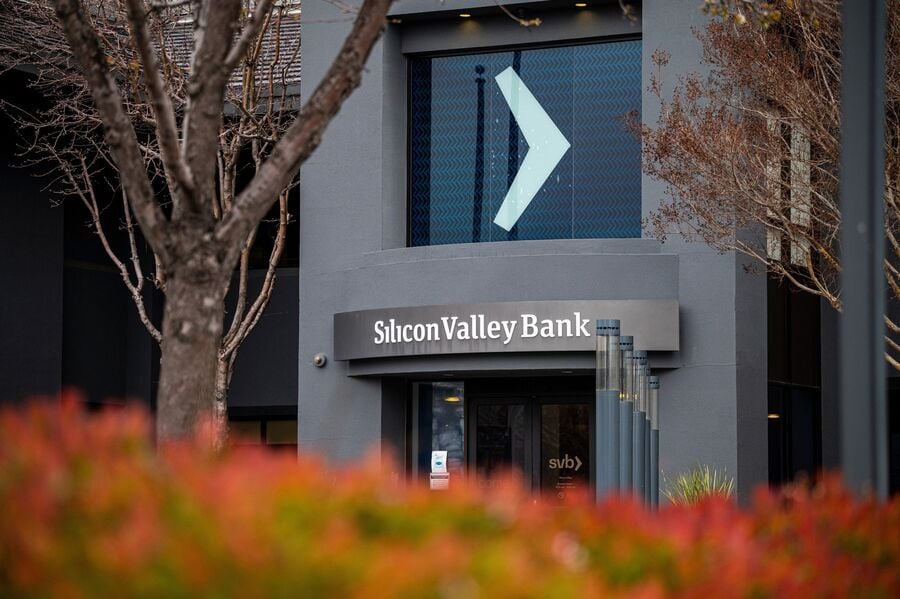 Silicon Valley Bank collapses, enters FDIC receivership