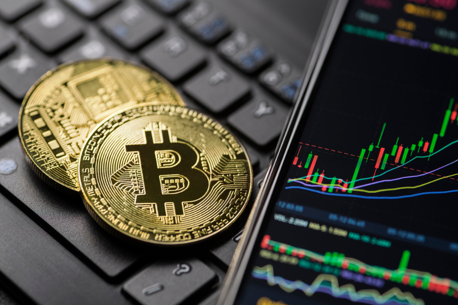 Bitcoin slips in wake of failed $9B crypto exchange